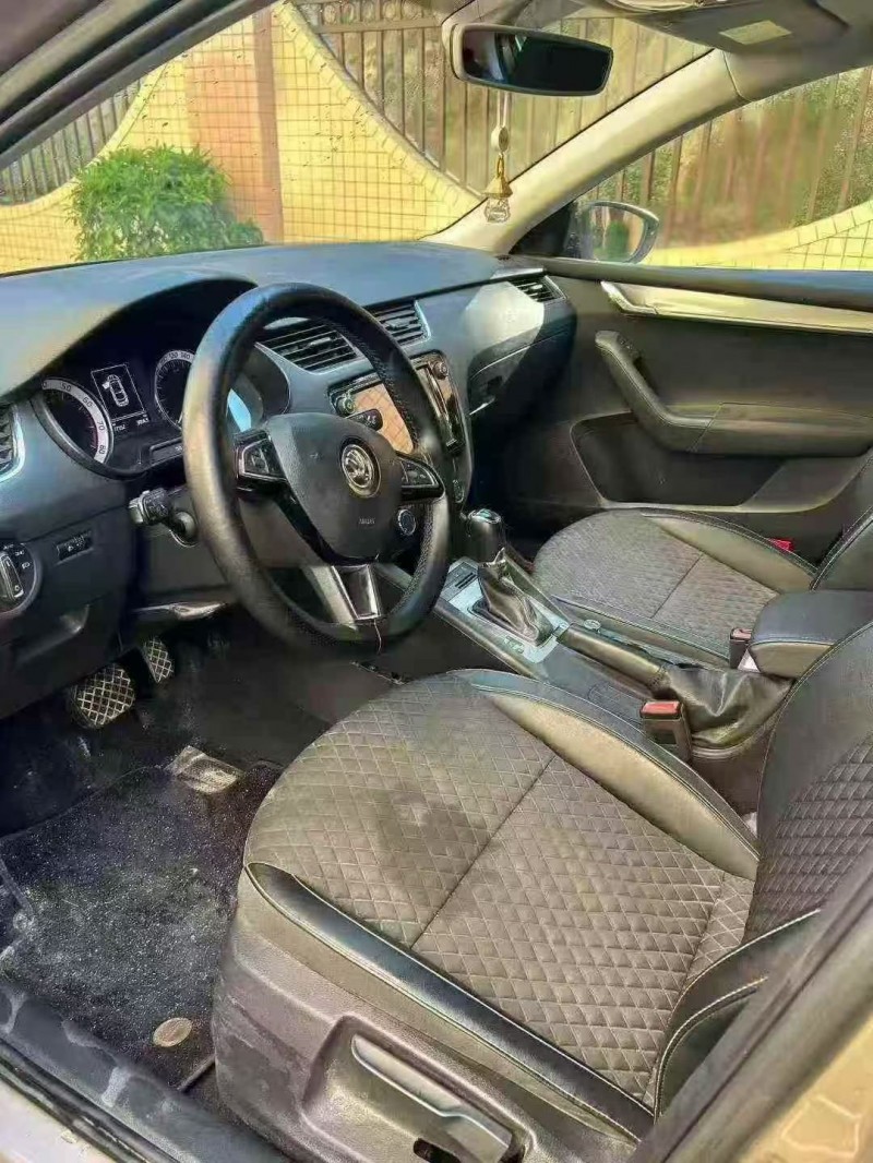 珠海18年斯柯达明锐4