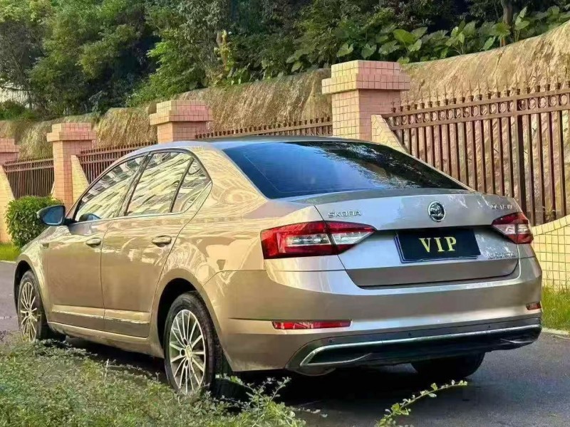 珠海18年斯柯达明锐8