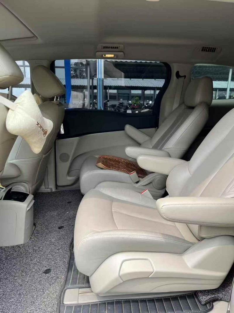 东莞19年别克GL84