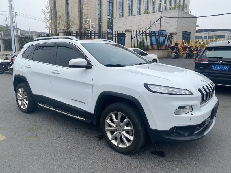 娄底18年Jeep自由光2