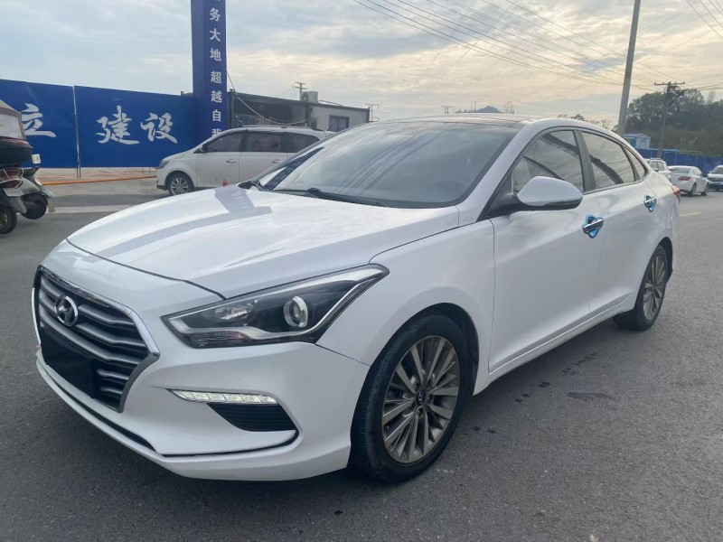 娄底20年现代名图3