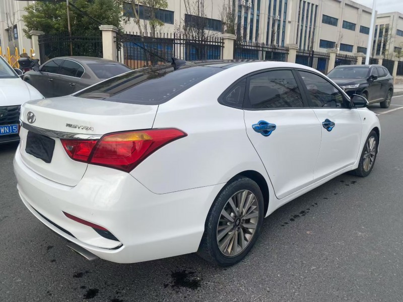 娄底20年现代名图9