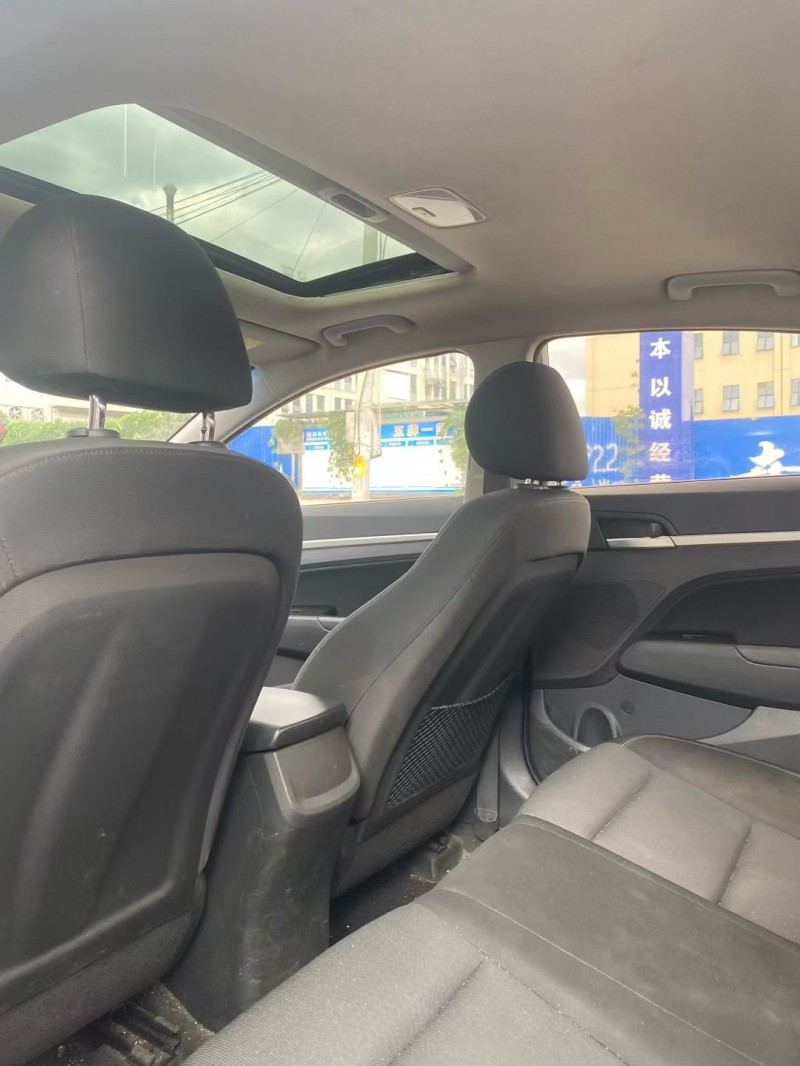 娄底19年现代领动5