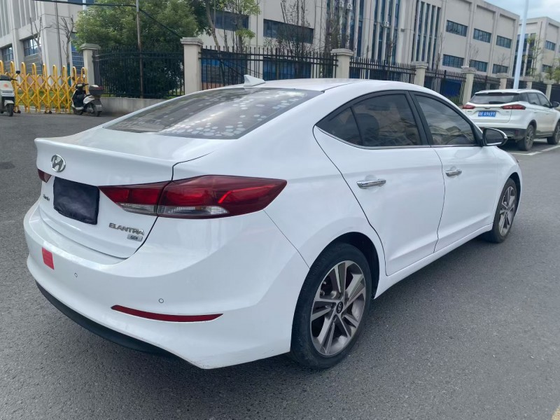 娄底19年现代领动8