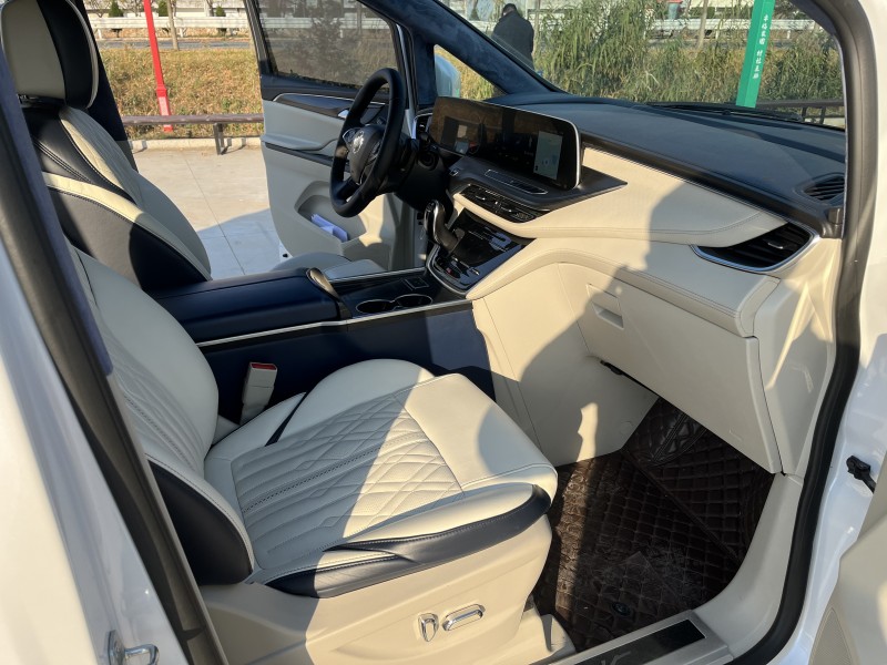 徐州21年别克GL85