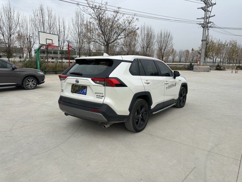 徐州21年丰田RAV47