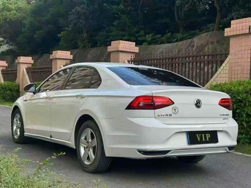 深圳22年大众凌渡8