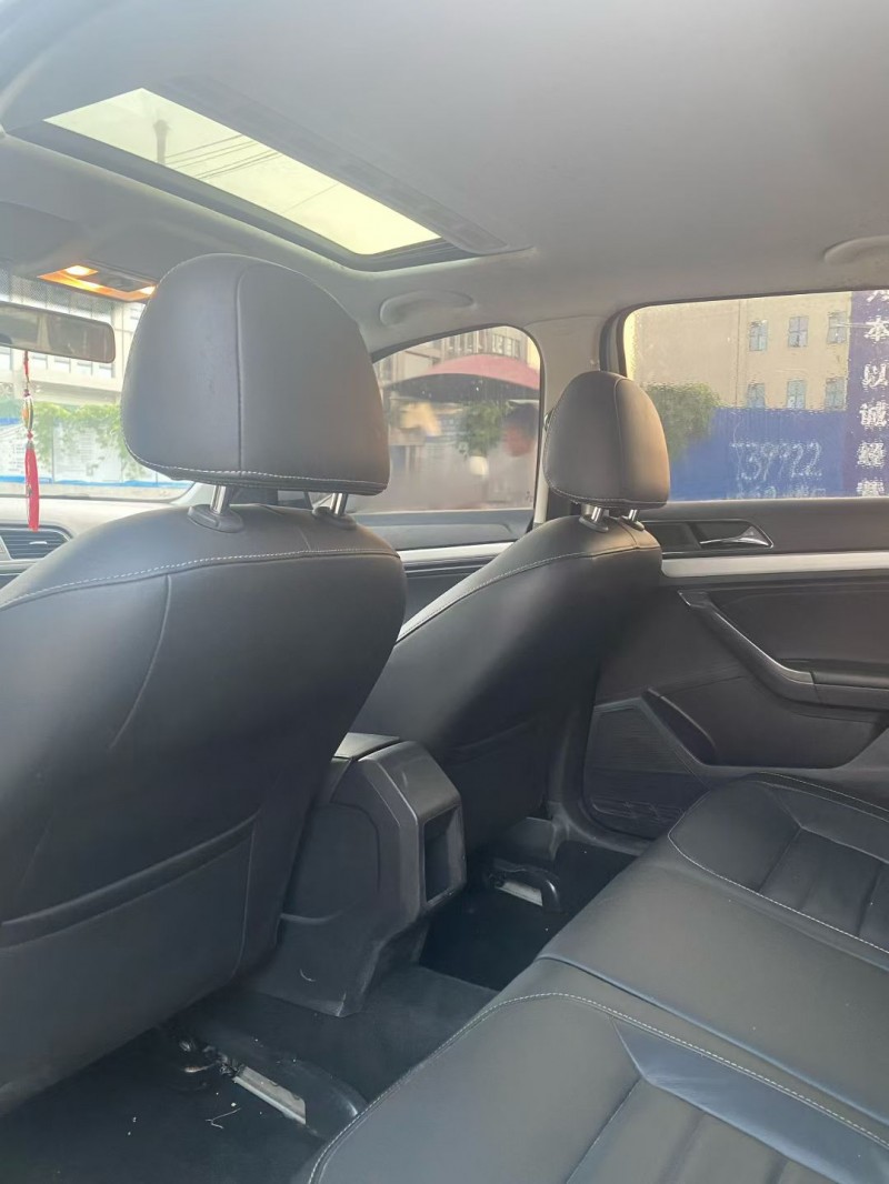 娄底18年大众朗行6