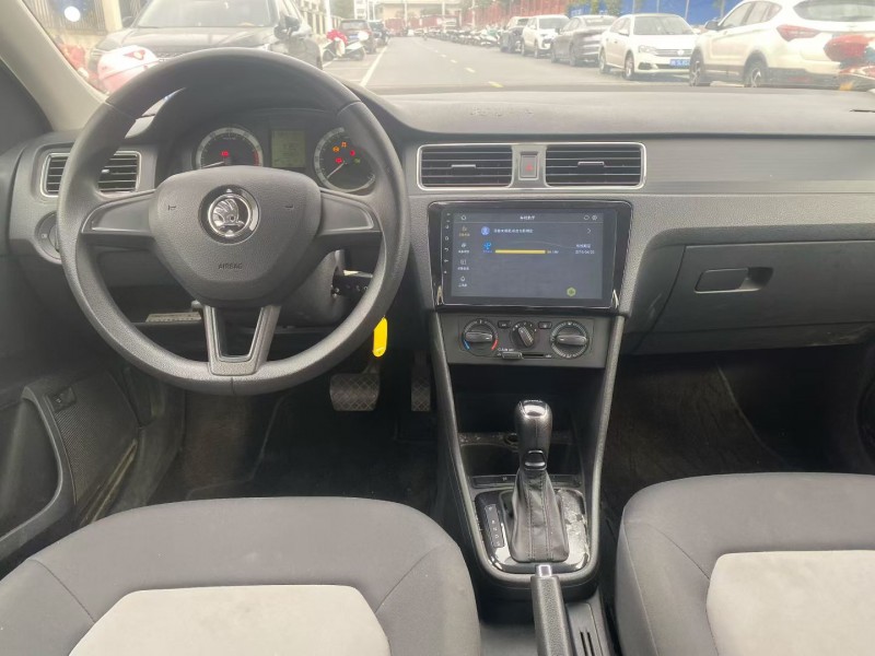 娄底19年斯柯达昕锐7