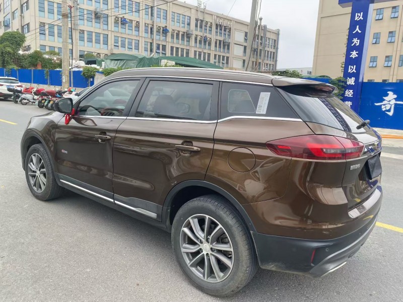 娄底18年吉利博越8