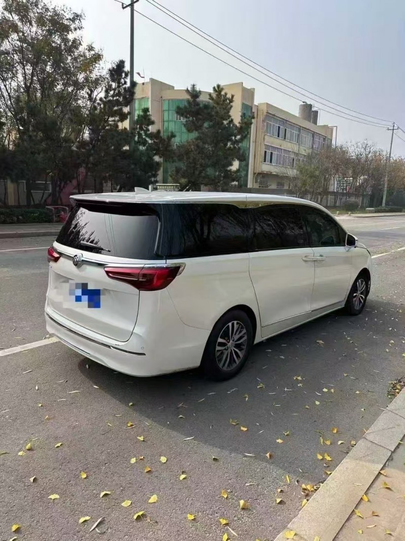 青岛20年别克GL88