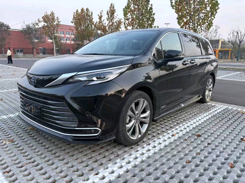 德州23年丰田塞纳3