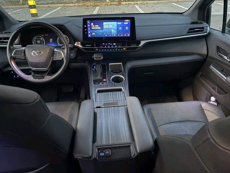 德州23年丰田塞纳5