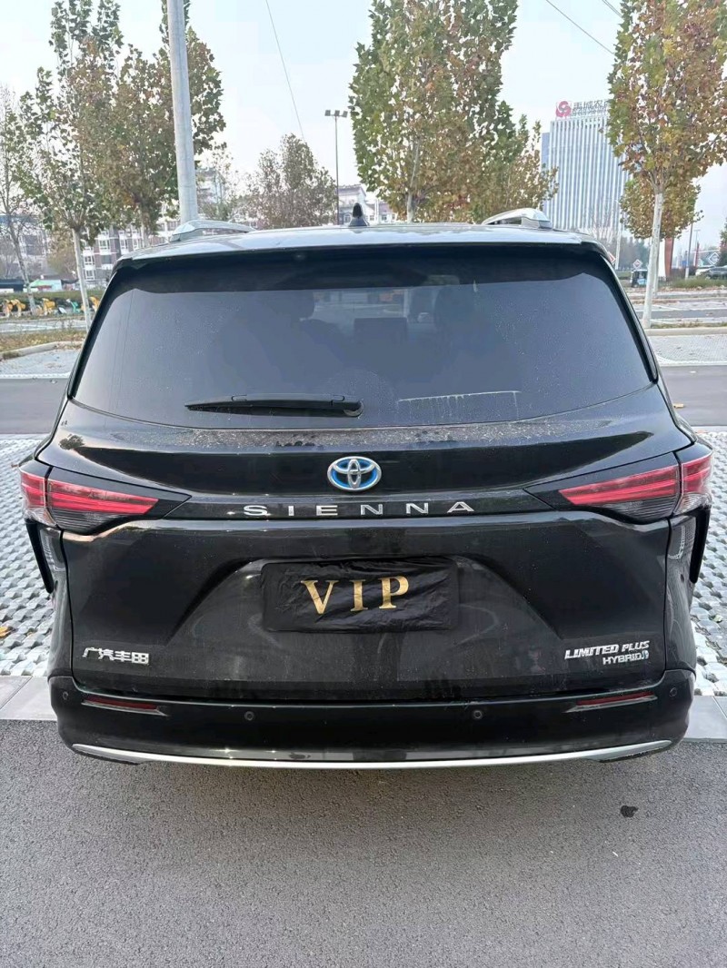 德州23年丰田塞纳9