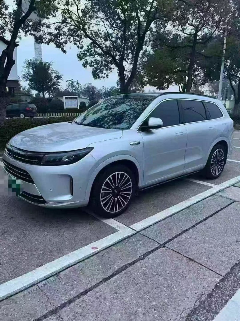 景德镇24年华为智选问界2