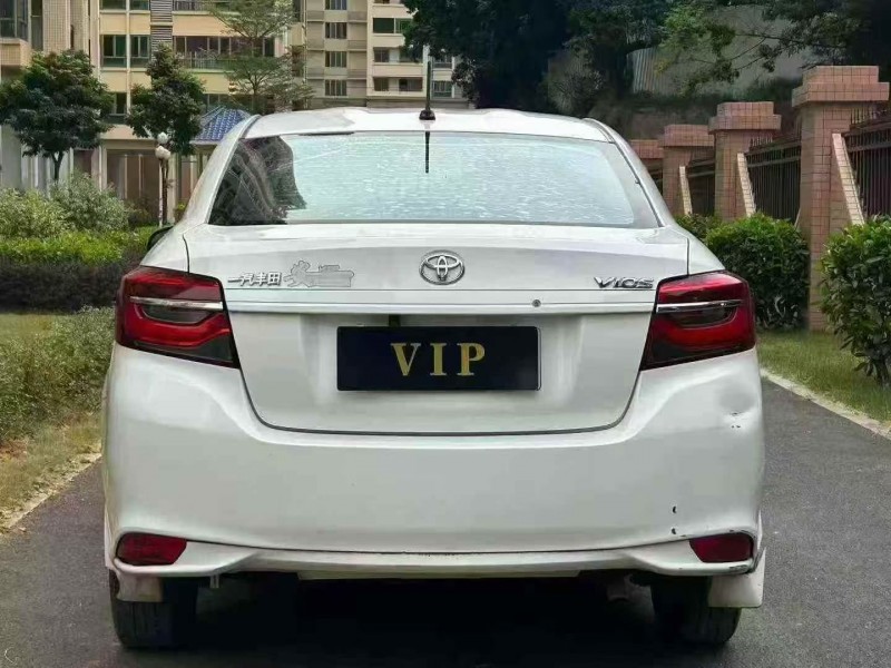 汕头22年丰田威驰8