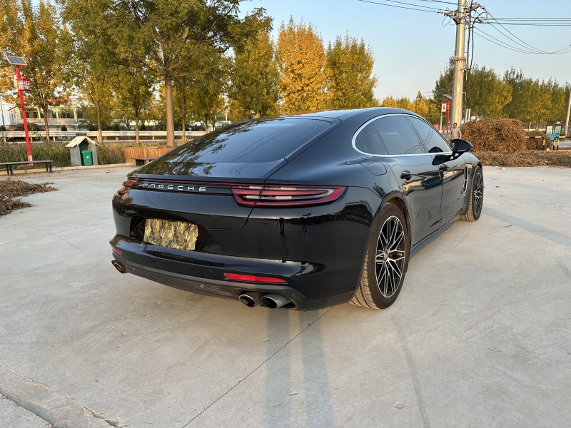 徐州19年保时捷帕拉梅拉8