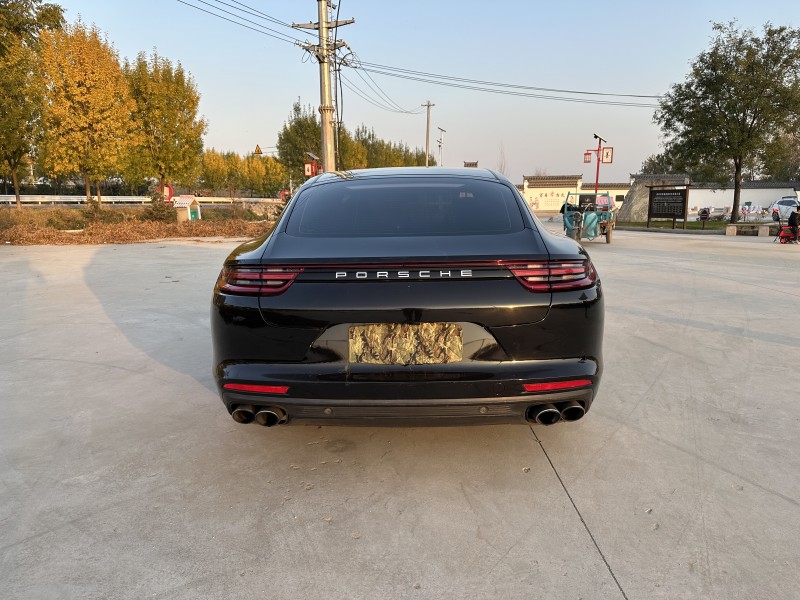 徐州19年保时捷帕拉梅拉9