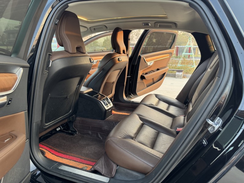 徐州20年沃尔沃S906