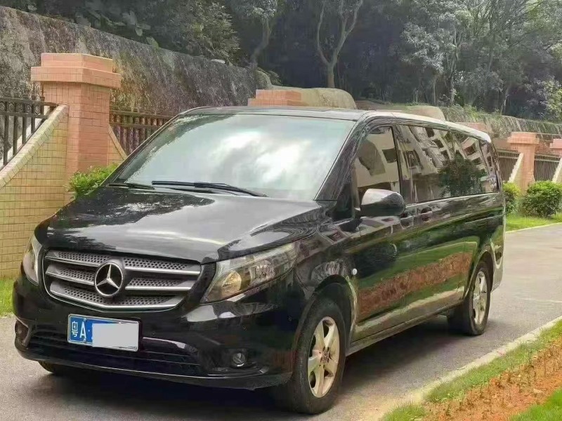 江门21年奔驰威霆2