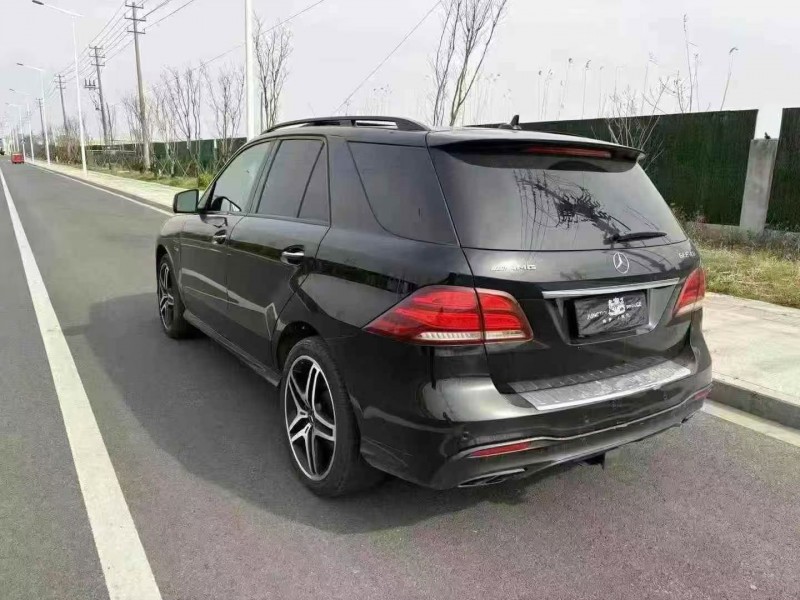 苏州19年奔驰GLE8