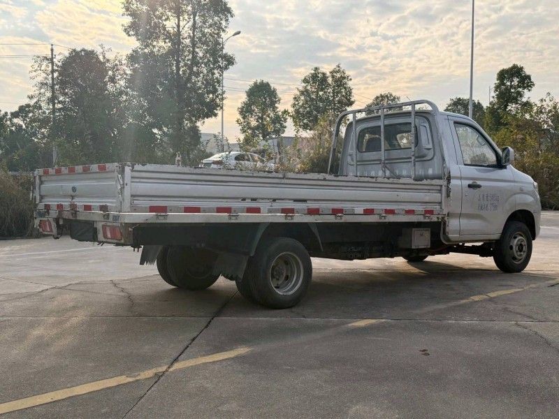 长沙23年瑞驰EC35新能源9