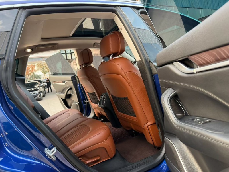 徐州18年玛莎拉蒂Levante7