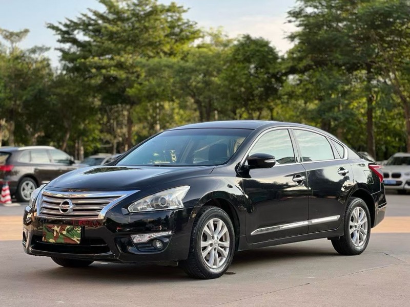 东莞14年日产天籁3