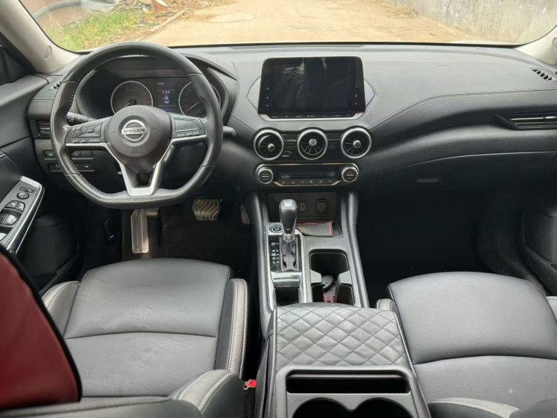 青岛21年日产轩逸4