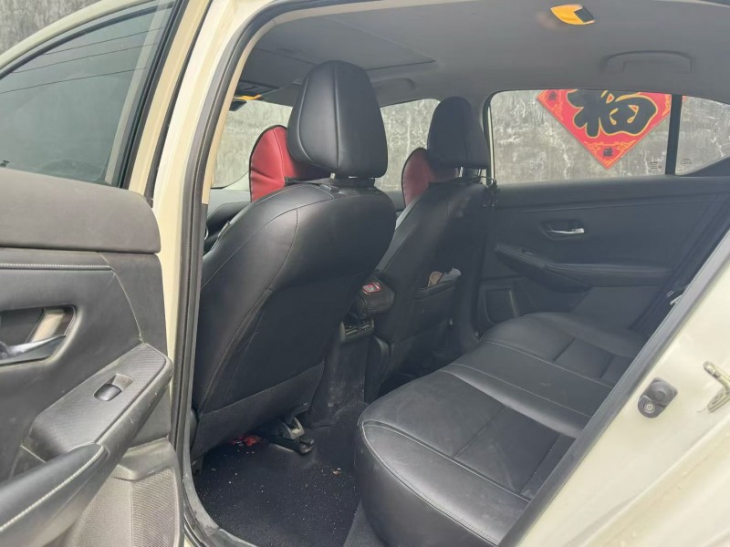 青岛21年日产轩逸5