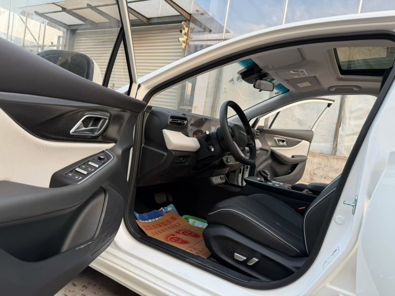 徐州25年北汽新能源EU系列4