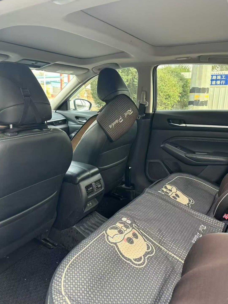 济宁19年日产天籁4