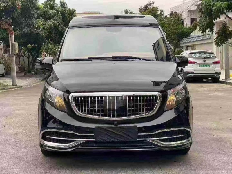 珠海23年奔驰威霆1