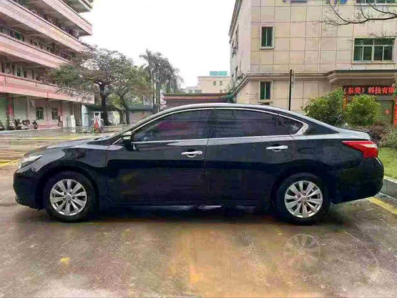 广州16年日产天籁4