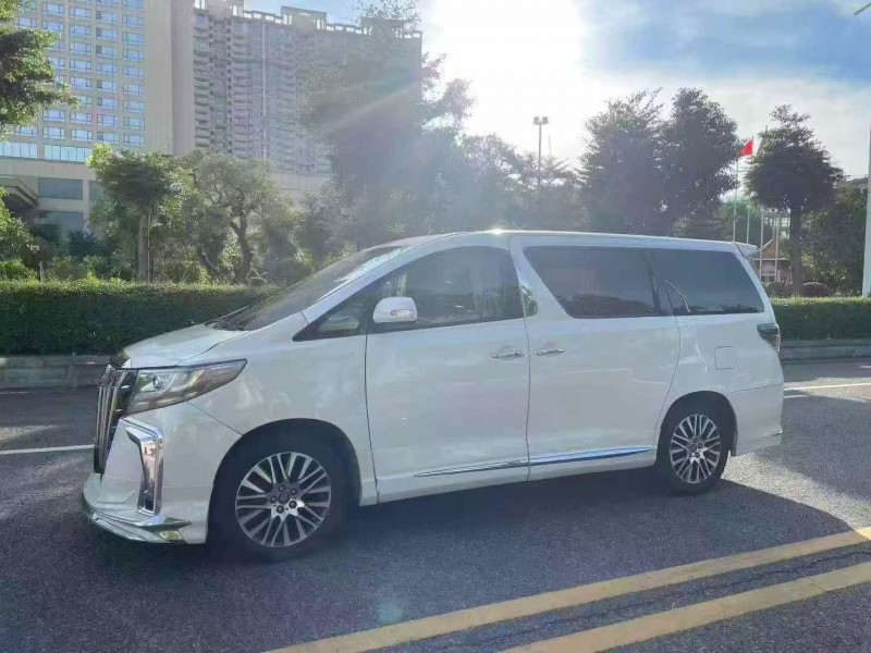 珠海12年丰田埃尔法3