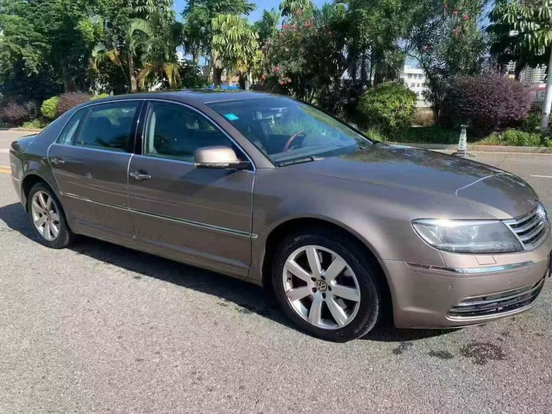 桂林16年大众辉腾2