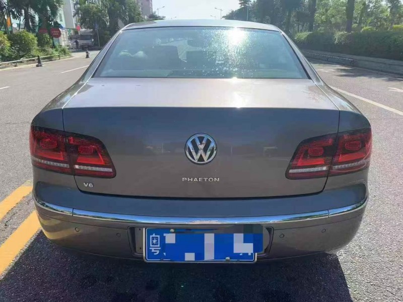 桂林16年大众辉腾9