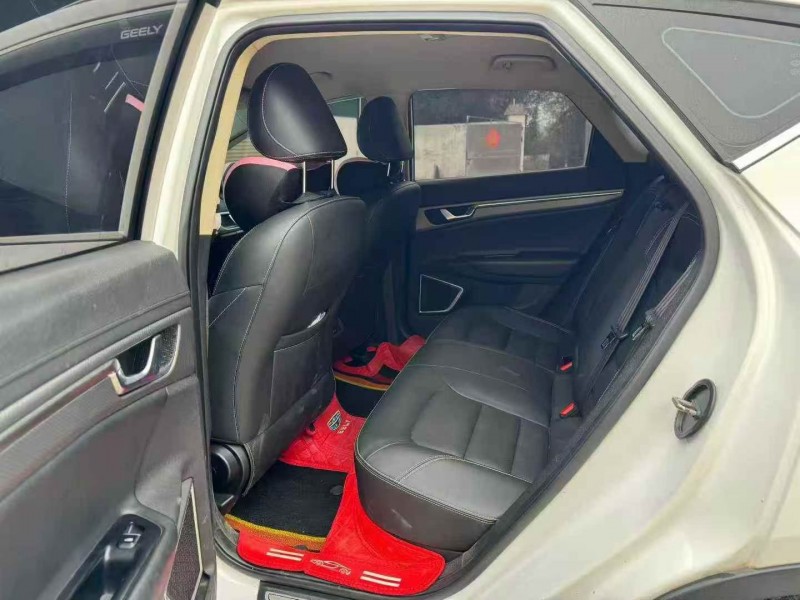 珠海17年吉利帝豪4