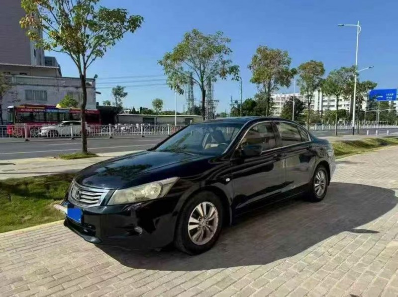 珠海10年本田雅阁3