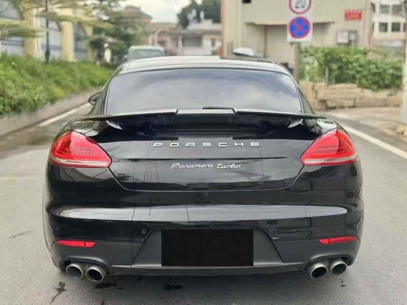 漳州15年保时捷帕拉梅拉9