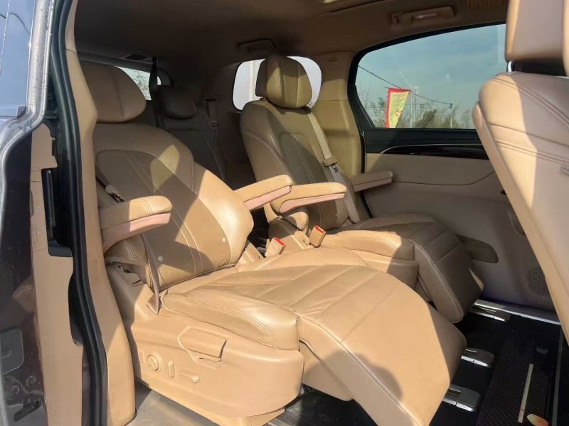 济南19年别克GL86