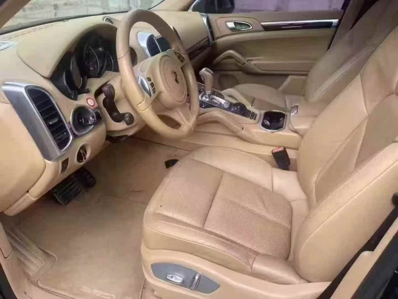 珠海14年保时捷卡宴4