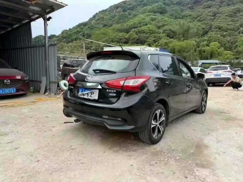 深圳17年日产骐达7