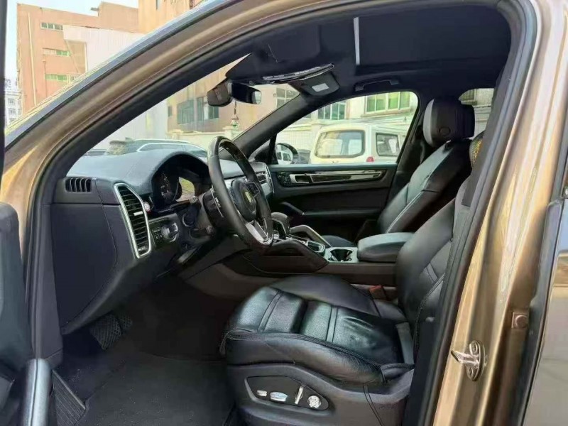 深圳18年保时捷卡宴7