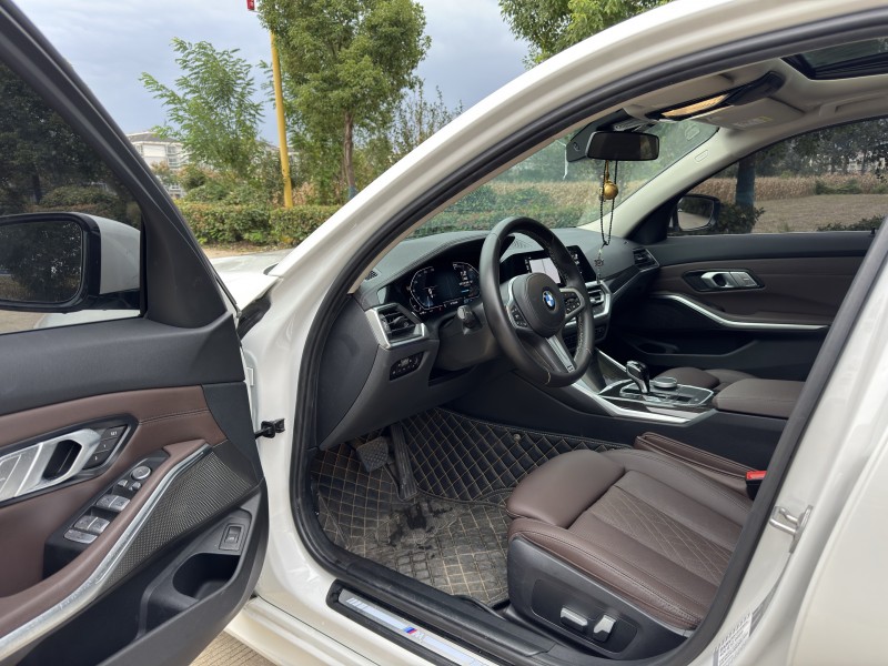 盐城21年宝马3系6