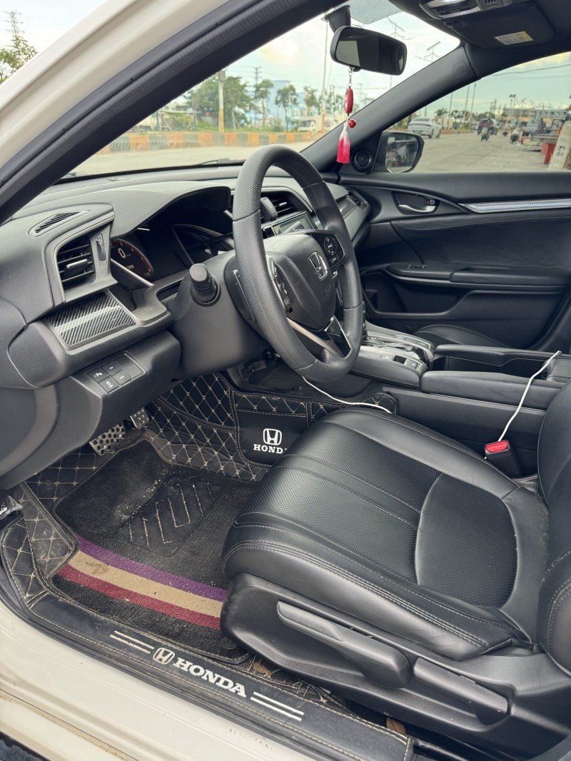 潮州21年本田思域3