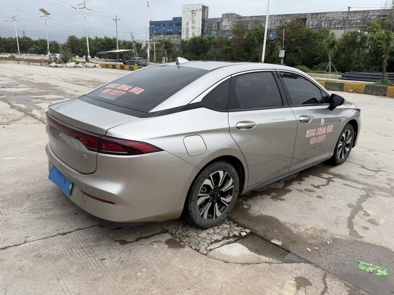 潮州23年传祺埃安S8