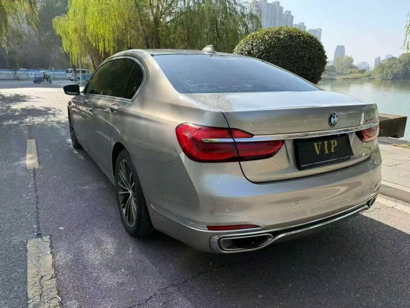 九江18年宝马7系7