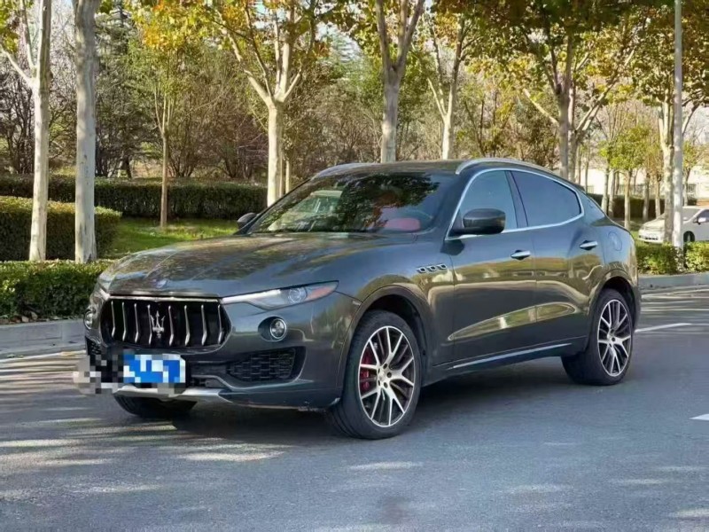 枣庄18年玛莎拉蒂Levante3