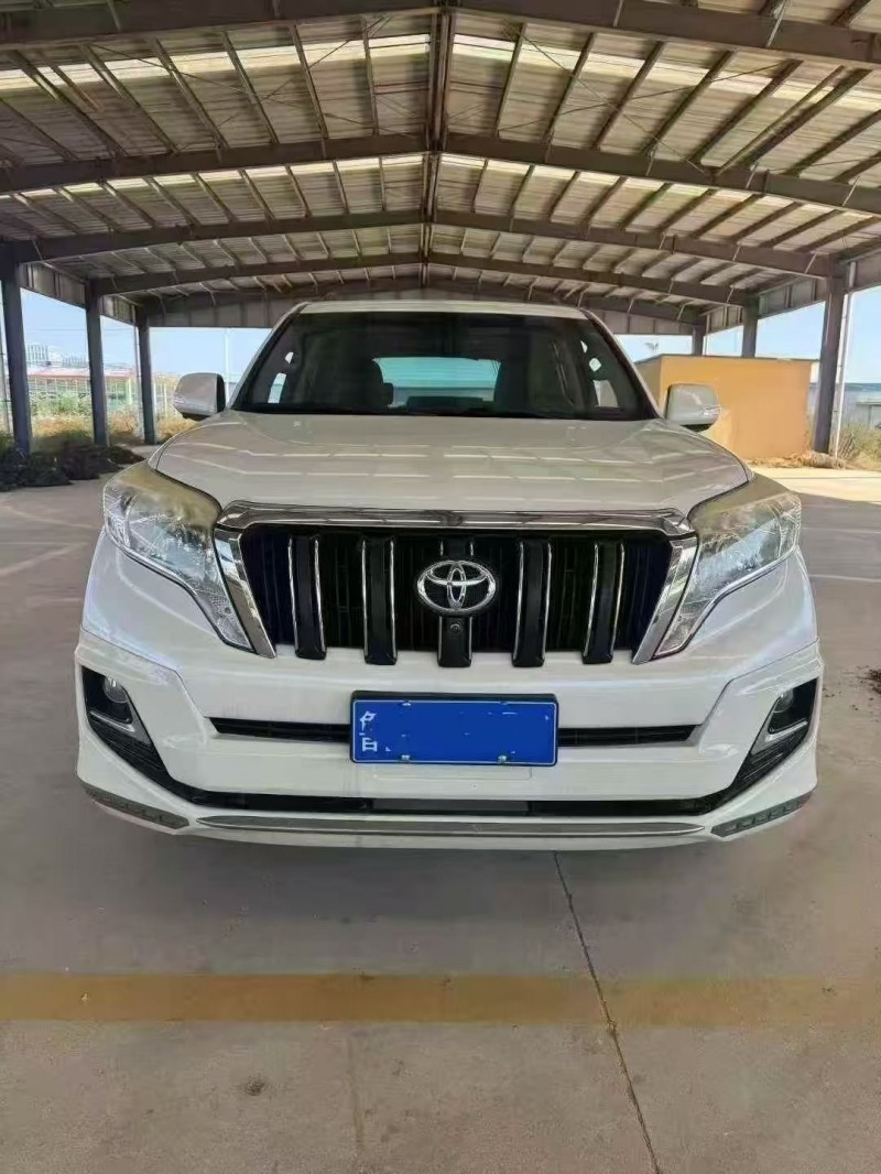 青岛15年丰田普拉多1